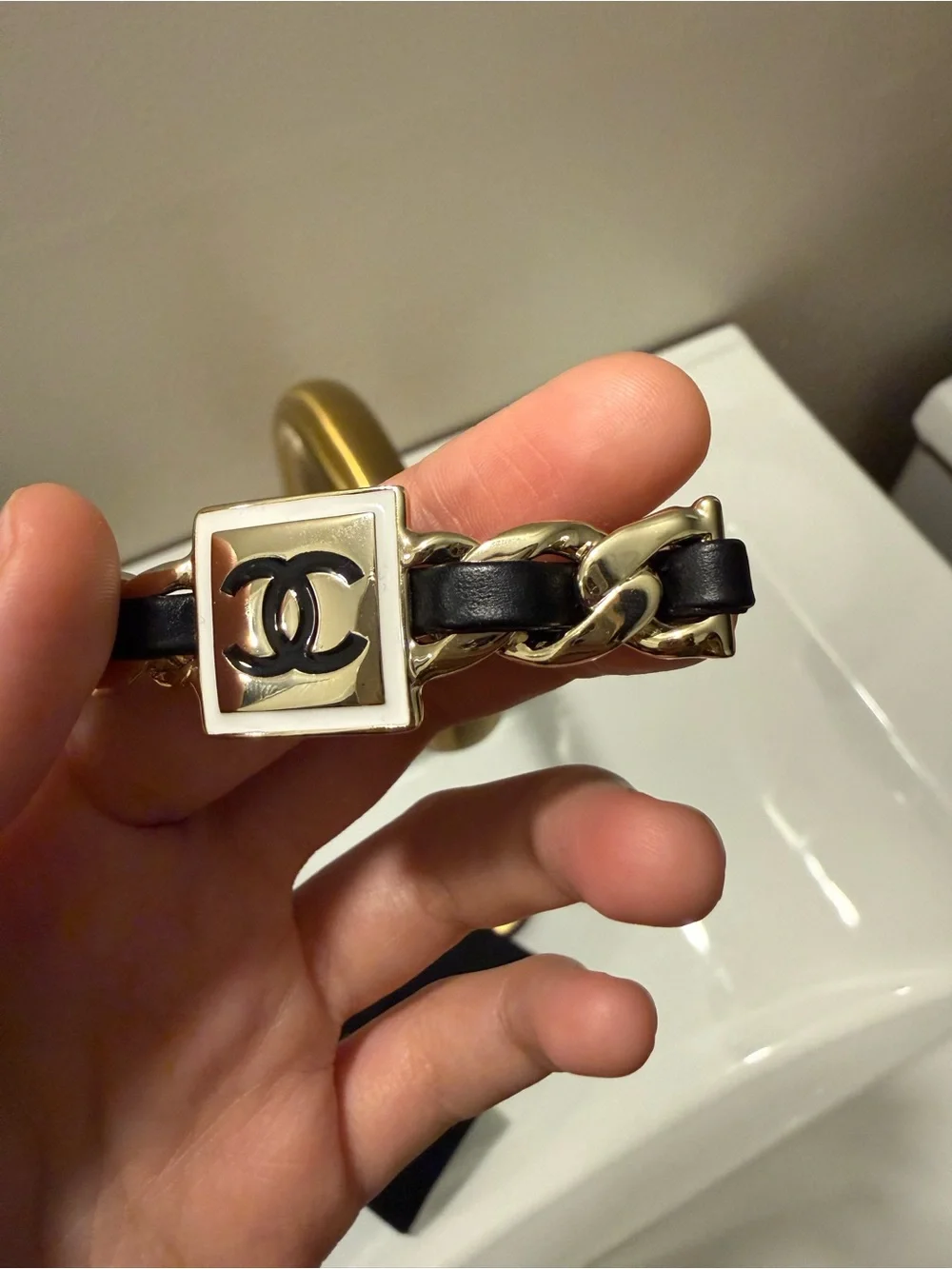 Chanel hair clip